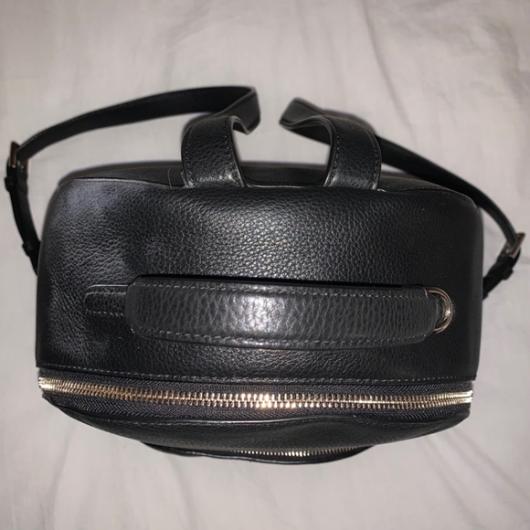 KATE SPADE: Jackson Large Leather Backpack - Picture 4 of 8